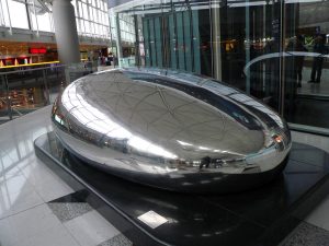 Edelstahl drops Skulptur
